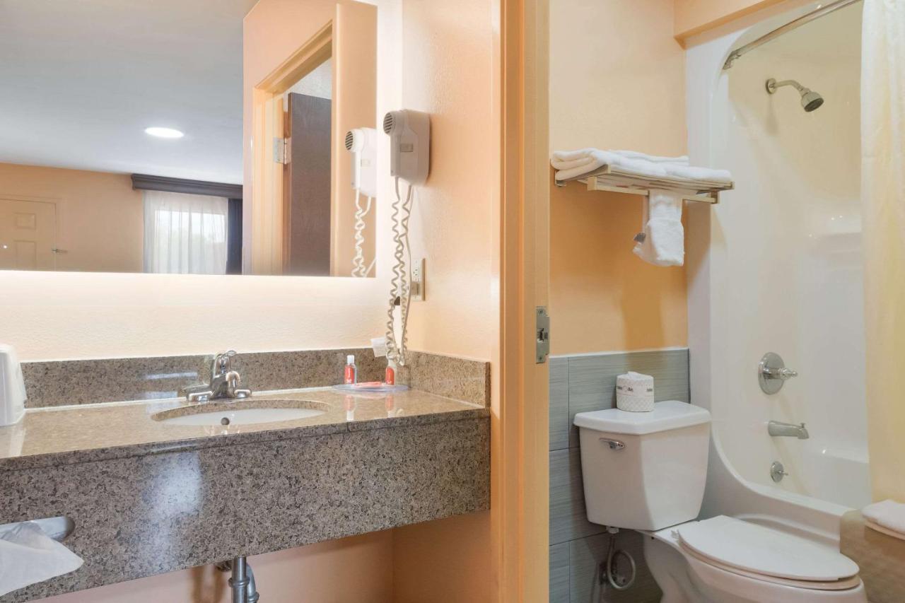 Econo Lodge Ripley מראה חיצוני תמונה